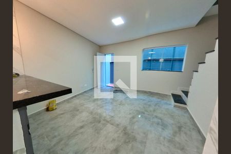 Sala de casa para alugar com 2 quartos, 100m² em Vila Nina, São Paulo