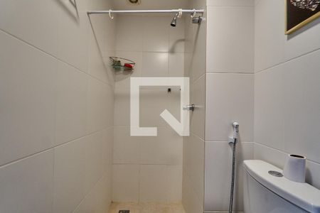 Apartamento à venda com 81m², 2 quartos e 1 vaga Apartamento à venda com 81m², 2 quartos e 1 vagaBanheiro Suite