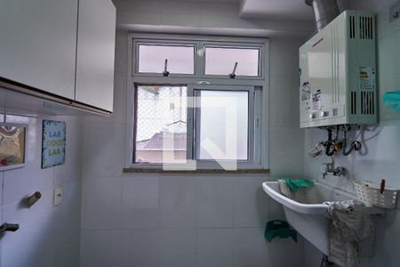 Apartamento à venda com 81m², 2 quartos e 1 vaga Apartamento à venda com 81m², 2 quartos e 1 vagaÁrea de Serviço