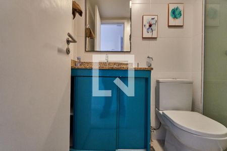 Apartamento à venda com 81m², 2 quartos e 1 vaga Apartamento à venda com 81m², 2 quartos e 1 vagaBanheiro Social