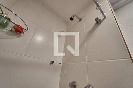 Apartamento à venda com 81m², 2 quartos e 1 vaga Apartamento à venda com 81m², 2 quartos e 1 vagaBanheiro Suite