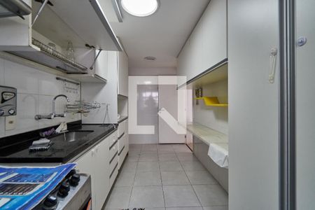 Apartamento à venda com 81m², 2 quartos e 1 vaga Apartamento à venda com 81m², 2 quartos e 1 vagaCozinha