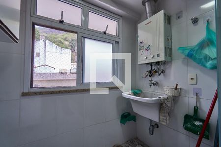 Apartamento à venda com 81m², 2 quartos e 1 vaga Apartamento à venda com 81m², 2 quartos e 1 vagaÁrea de Serviço