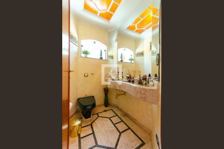 Casa à venda com 520m², 4 quartos e 3 vagasLavabo 1