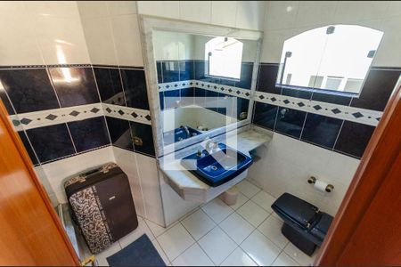 Casa à venda com 520m², 4 quartos e 3 vagasBanheiro da Suíte 4