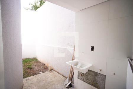 Casa à venda com 65m², 2 quartos e 1 vagaÁrea de Serviço