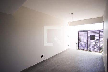 Casa à venda com 83m², 2 quartos e 1 vaga Casa à venda com 83m², 2 quartos e 1 vagaGaragem