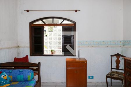 Casa à venda com 240m², 2 quartos e 5 vagasQuarto 2