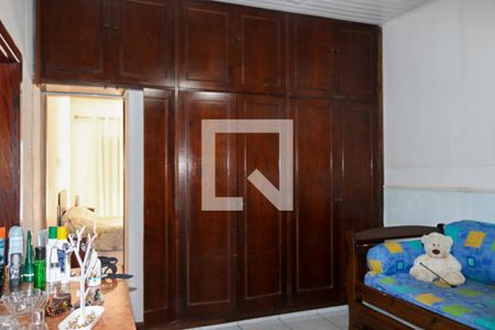 Casa à venda com 240m², 2 quartos e 5 vagasQuarto 2