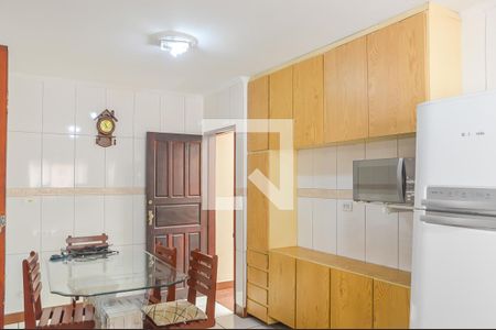 Casa à venda com 129m², 3 quartos e 2 vagasCozinha