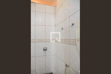 Casa à venda com 129m², 3 quartos e 2 vagasBanheiro