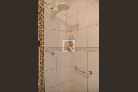 Casa à venda com 129m², 3 quartos e 2 vagasBanheiro da Suíte