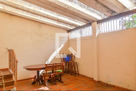 Casa à venda com 129m², 3 quartos e 2 vagasÁrea de Serviço