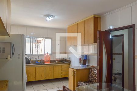 Casa à venda com 129m², 3 quartos e 2 vagasCozinha