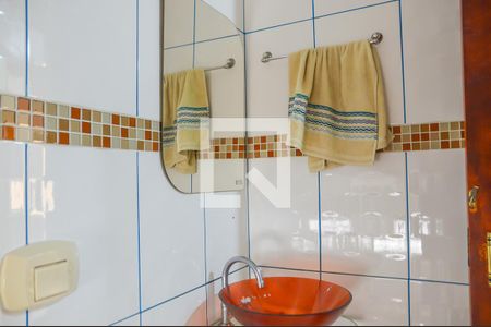 Casa à venda com 129m², 3 quartos e 2 vagasLavabo