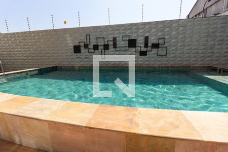 Apartamento para alugar com 37m², 2 quartos e sem vaga Apartamento para alugar com 37m², 2 quartos e sem vagaÁrea comum - Piscina
