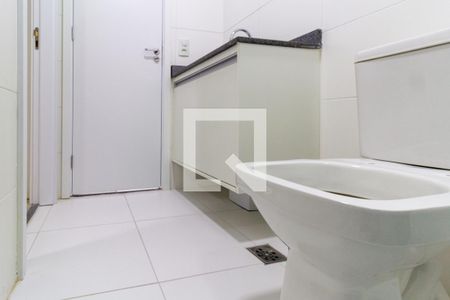Apartamento para alugar com 37m², 2 quartos e sem vaga Apartamento para alugar com 37m², 2 quartos e sem vagaBanheiro