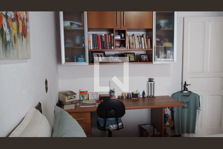 Casa à venda com 193m², 5 quartos e 2 vagasQuarto 2