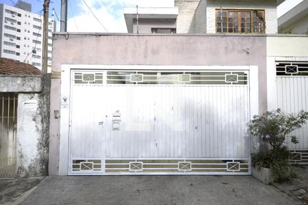 Casa à venda com 117m², 3 quartos e 3 vagasFachada