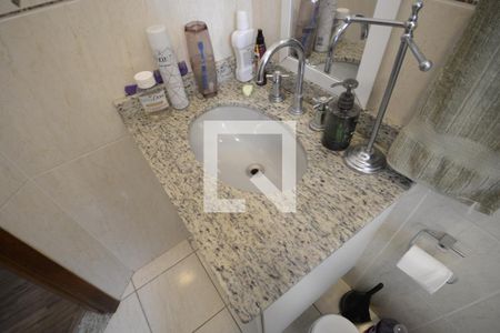 Casa à venda com 117m², 3 quartos e 3 vagasBanheiro