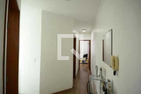 Casa à venda com 117m², 3 quartos e 3 vagasCorredor