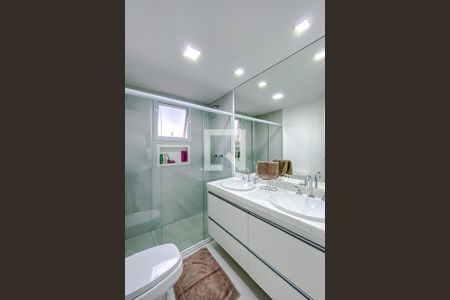 Apartamento à venda com 165m², 3 quartos e 3 vagasBanheiro Suíte 1