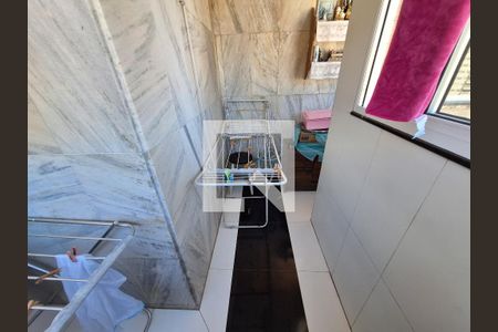 Casa à venda com 300m², 3 quartos e 1 vaga Casa à venda com 300m², 3 quartos e 1 vagaÁrea de serviço 1