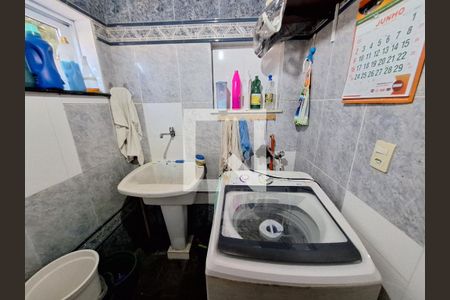 Casa à venda com 300m², 3 quartos e 1 vaga Casa à venda com 300m², 3 quartos e 1 vagaÁrea de serviço 2