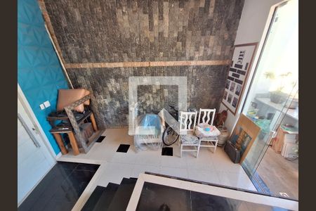 Casa à venda com 300m², 3 quartos e 1 vaga Casa à venda com 300m², 3 quartos e 1 vagaGaragem