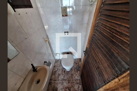 Casa à venda com 300m², 3 quartos e 1 vaga Casa à venda com 300m², 3 quartos e 1 vagaBanheiro do terraço