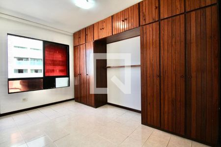 Suíte de apartamento para alugar com 1 quarto, 50m² em Armação, Salvador