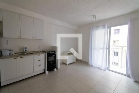 Cozinha  de apartamento à venda com 1 quarto, 37m² em Vila Ema, São Paulo