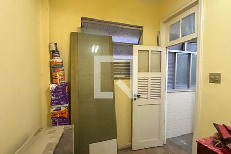 Apartamento para alugar com 121m², 4 quartos e sem vagaQuarto de Serviço