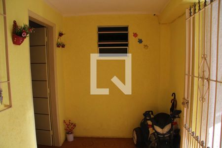 Casa à venda com 165m², 3 quartos e 2 vagasVaranda