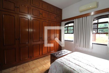 Casa de condomínio à venda com 480m², 4 quartos e 3 vagasSuíte 2