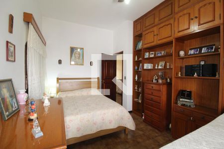 Casa de condomínio à venda com 480m², 4 quartos e 3 vagasQuarto 1