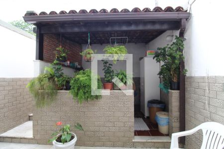 Casa de condomínio à venda com 480m², 4 quartos e 3 vagasÁrea de serviço