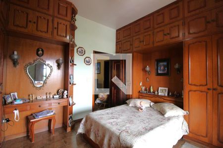 Casa de condomínio à venda com 480m², 4 quartos e 3 vagasSuíte 1