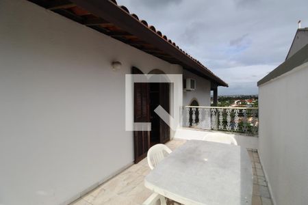 Casa de condomínio à venda com 480m², 4 quartos e 3 vagasVaranda do quarto 2 - Escritório