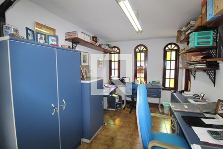 Casa de condomínio à venda com 480m², 4 quartos e 3 vagasQuarto 2 - Escritório