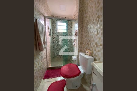 Casa à venda com 110m², 3 quartos e 1 vaga Casa à venda com 110m², 3 quartos e 1 vagaBanheiro social