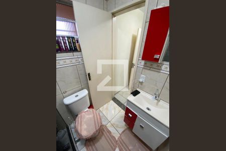 Casa à venda com 110m², 3 quartos e 1 vaga Casa à venda com 110m², 3 quartos e 1 vagaBanheiro Quarto 1