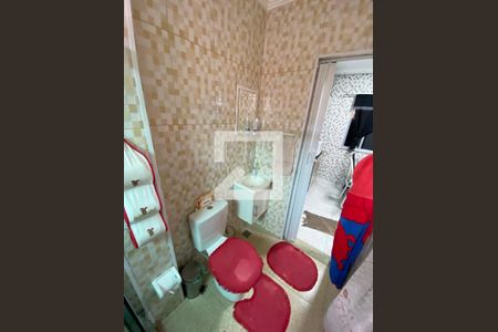 Casa à venda com 110m², 3 quartos e 1 vaga Casa à venda com 110m², 3 quartos e 1 vagaBanheiro social