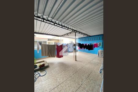 Casa à venda com 110m², 3 quartos e 1 vaga Casa à venda com 110m², 3 quartos e 1 vagaÁrea externa