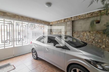 Casa à venda com 225m², 3 quartos e 2 vagas Casa à venda com 225m², 3 quartos e 2 vagasGaragem