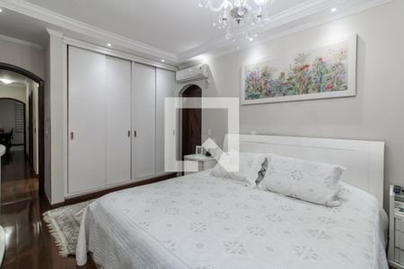 Casa à venda com 225m², 3 quartos e 2 vagas Casa à venda com 225m², 3 quartos e 2 vagasSuite