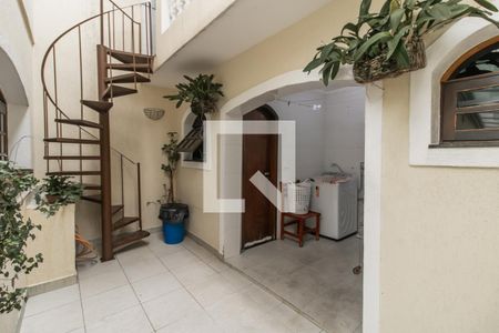 Casa à venda com 225m², 3 quartos e 2 vagas Casa à venda com 225m², 3 quartos e 2 vagasÁrea de Serviço