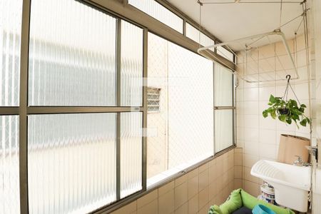 Apartamento à venda com 80m², 2 quartos e sem vagaCozinha e Área de Serviço