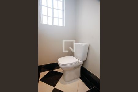 Casa à venda com 420m², 4 quartos e 4 vagasLavabo