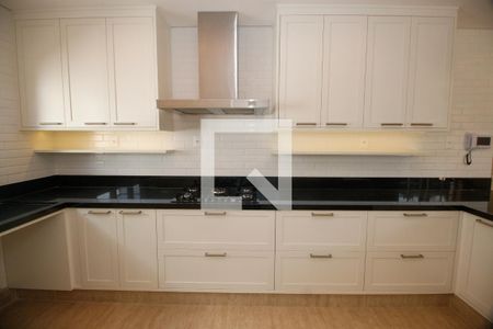 Casa à venda com 420m², 4 quartos e 4 vagasCozinha